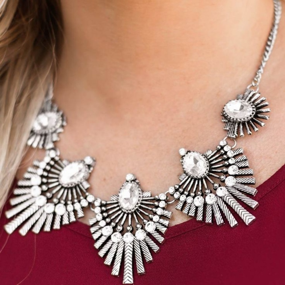 💐 Miss YOU-niverse necklace set